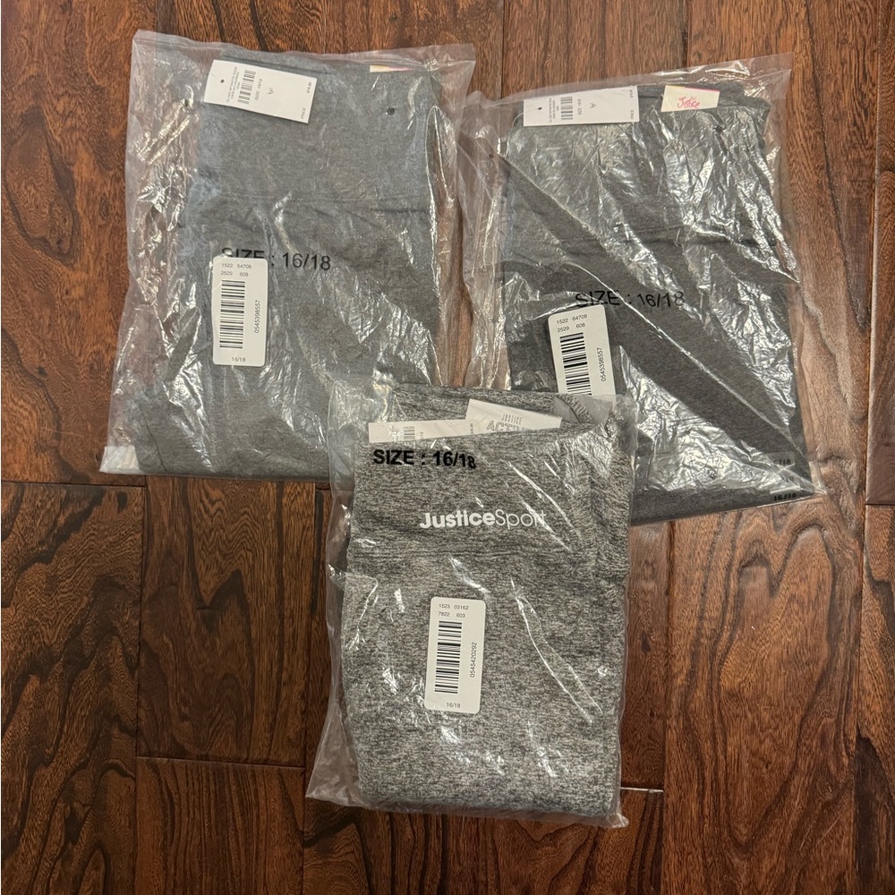 *Girls Gray Justice Leggings